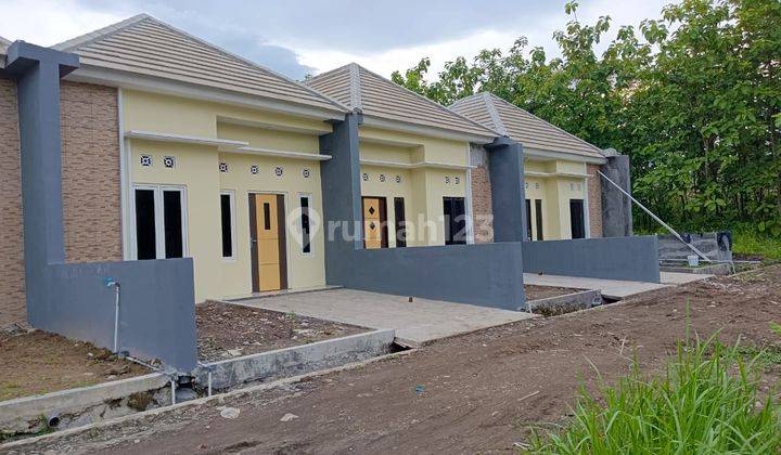 Rumah Istimewa Perum Griya Tuba 3 di Rowosari Tembalang Semarang 2