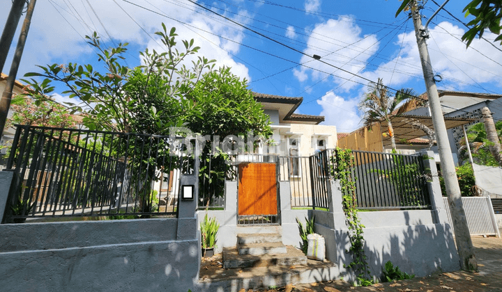 RUMAH GUNUNG SALAK UTARA  - KEROBOKAN DEKAT RAYA CANGGU, GATOT SUBROTO / GATSU, MAHENDRADATTA 1