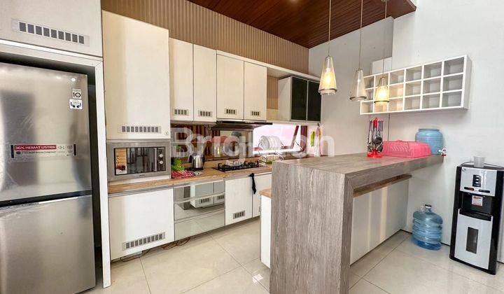 Rumah semi Villa 3 lantai dengan desain interior modern minimalis yang cozy semi Furnished with swimming Pool, Garden,serta akses jalan yang lebar,berlokasi di Gatsu Barat dekat Kerobokan  2