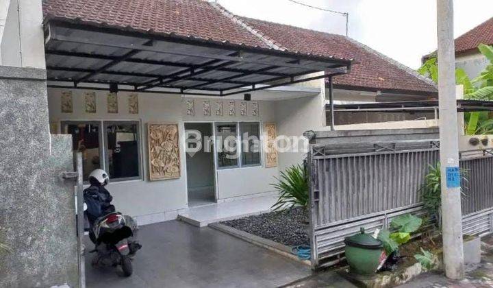 Rumah 1 lantai kondisi terawat siap huni dekat dengan lokasi wisata Canggu diarea Padonan 1