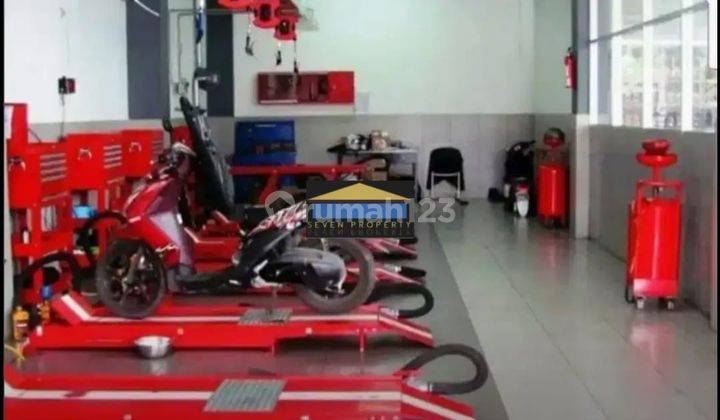 Dijual Showroom Motor Dan Cafe Lokasi Strategis di Jl Baru Bogor Kota P3.165 23 Fd  2