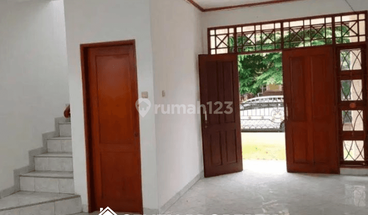 Disewa Rumah Bagus Modern Siap Huni Lokasi Strategis Di Citra Gran, Cibubur. P3.144.11.24 Pr Hj 2