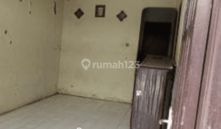 Dijual Rumah Butuh Renovasi Lokasi Strategis Di Depok Ii P3.005.01.25 Er 1