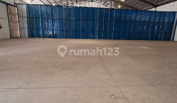 Translate to en: Rent Strategic Warehouse Ready to Use in Ancol Tg Priok, North Jakarta
