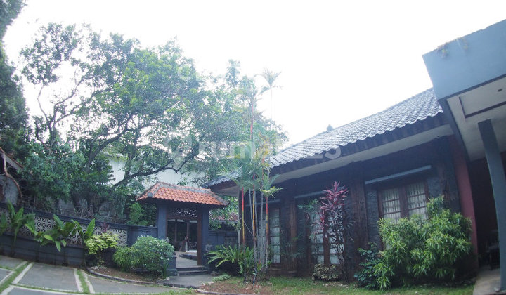 Rumah Luxury Konsep Resort Di Margasatwa Raya Cilandak 