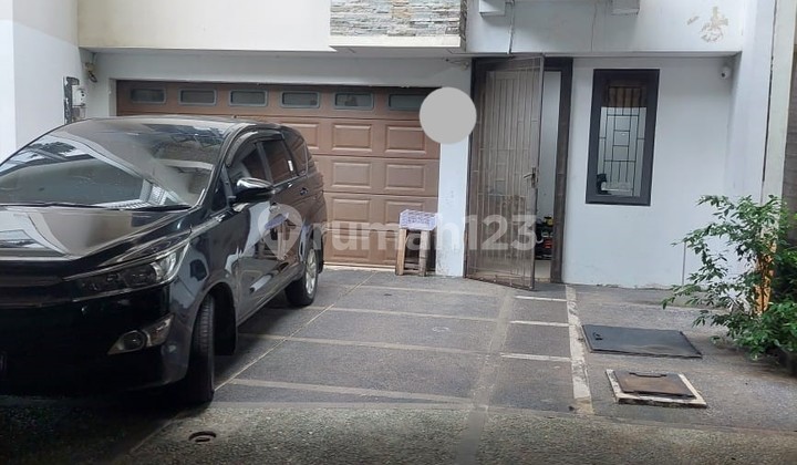 Jual Rumah Townhouse 4 Lantai Ada Lift di Perumahan Springhill Golf Residence Kemayoran