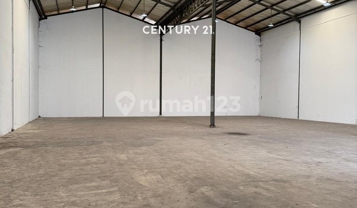Strategic Warehouse Building Ready to Use in Kosambi Permai, Tangerang