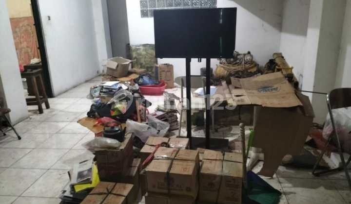 For Sale Strategic Row of Shophouses in Palmerah – Ready to Use for Business & Boarding House 2