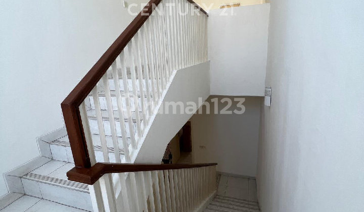 Dijual Murah Harga Di Bawah Njop Rumah Di JGC Cakung JakTim