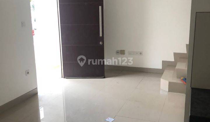 Disewakan Murah Rumah Cluster Springville Pik 2 Tangerang  2