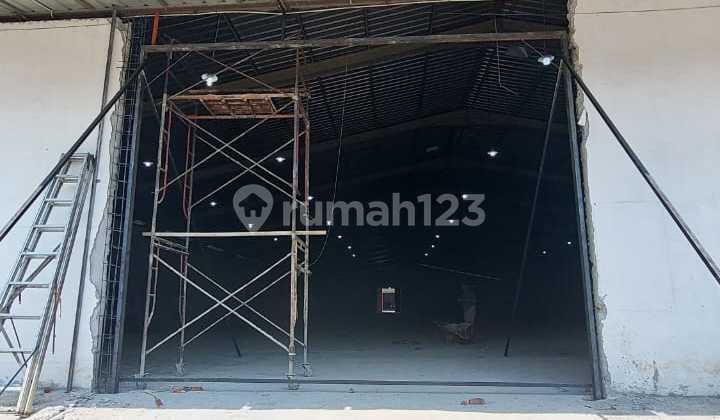 For Rent: Strategic Warehouse in Jl Raya Bogor KM 20 East Jakarta Warehouse Area