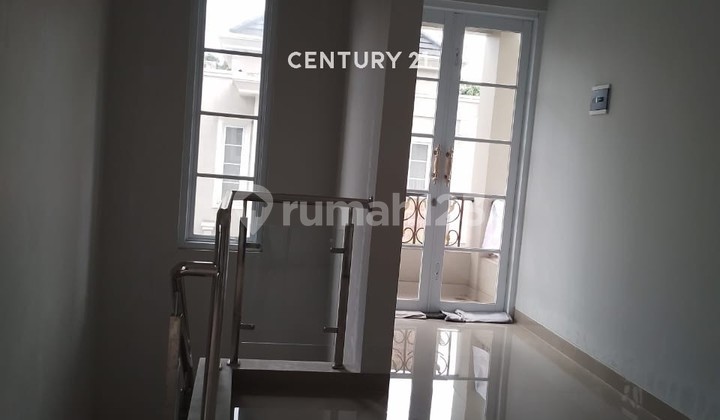 Rumah 2 Lantai Di Perumahan Grand Kartika Cibubur Jakarta Timur  2