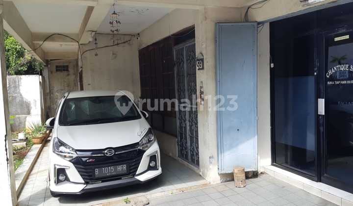 For Sale Luxury House in Commercial & Strategic Area, Kebon Jeruk, West Jakarta 2