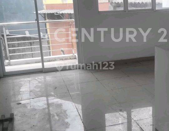 Rumah Bagus 3 Lantai Bgn Baru Komplek Tubagus Angke  2