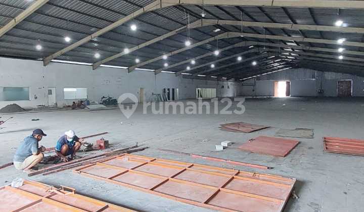 For Rent: Strategic Warehouse in Jl Raya Bogor KM 20 East Jakarta Warehouse Area
