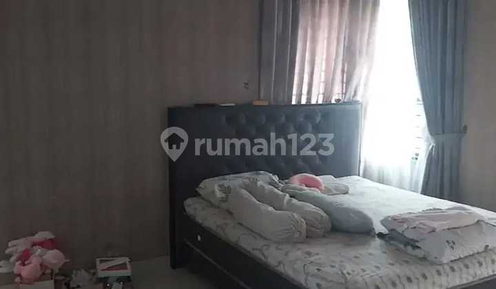 Rumah Hoek di BSD Kencana Loka Tangerang Siap Huni