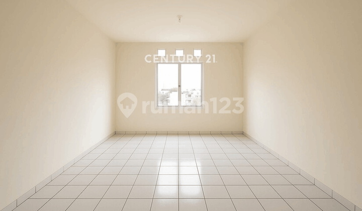 2-Story Shop House in a Busy Business Location in Bintaro, South Tangerang 2-Story Shop House in a Busy Business Location in Bintaro, South Tangerang