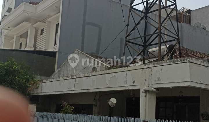 Dijual Rumah Mewah Area Komersil & Strategis di Kebon Jeruk Jakarta Barat 