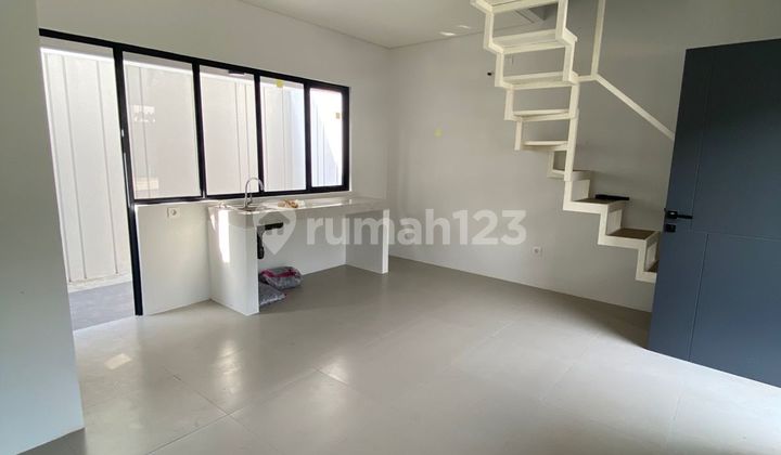 Rumah 2 Lantai Park Serpong X1, Legok 2