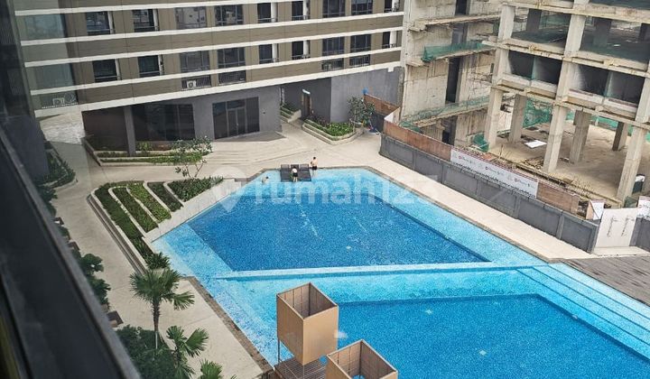 Rent Collins Boulevard Serpong Apartment Fully Furnished - Premium 1 Bedroom Unit, Serpong