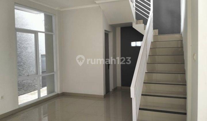 Rumah LUX Minimalis Kinanti Turangga Buahbatu 3