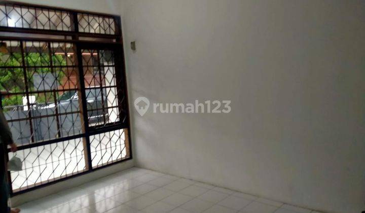 Rumah Tinggal untuk keluarga kecil daerah TKI dekat pasar segar  2