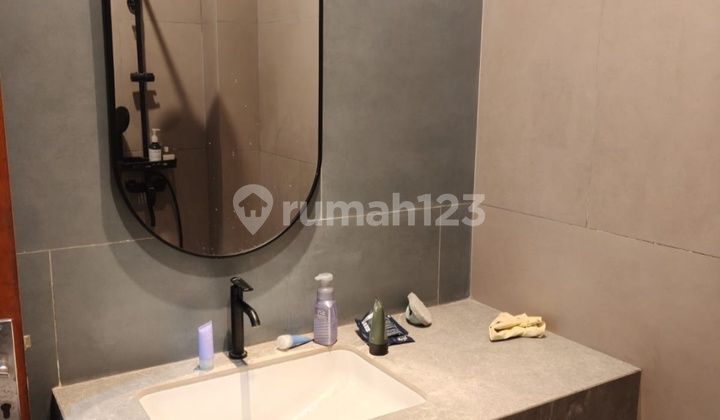 Two Adjacent Shophouses Good For Business / Office / Trade, Location Gunung Batu, Bandung City. SHM. 2