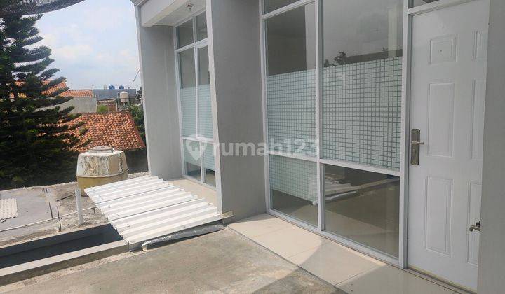 Rumah Tinggal Terdiri 3 Bangunan Siap Huni  1