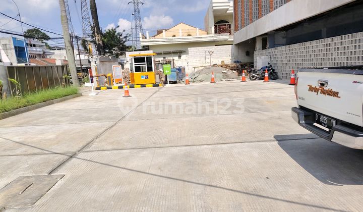 Ruangan Bangunan Cocok Kantor atau Gudang