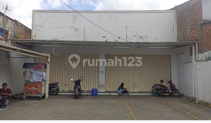 Ruang Usaha Mainroad Sayap Antapani Bandung Timur