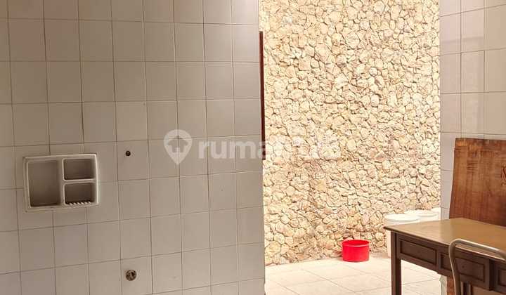 Count Land Below Market Price Strategic Location