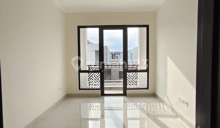 2 Lantai, di Podomoro Park Bandung 2