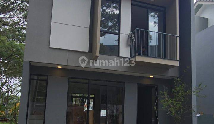 Rumah Bagus.indent.dibawah 2 M.di Kota Baru Parahyangan 1