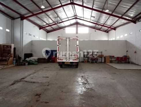 Gudang Bagus 600 m2 SHM Kiaracondong, Bandung Gudang Bagus 600 m2 SHM Kiaracondong, Bandung