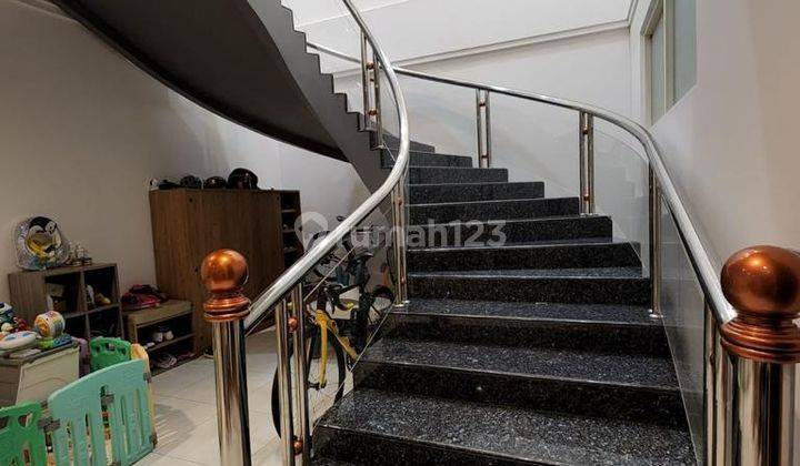 Rumah Lux Pasirluyu Full Furnished 2 lantai 9