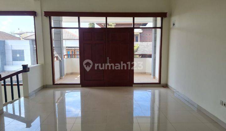 Rumah Setramurni Bandung bagus Minimalis 2 Lantai SHM Hadap Selatan 2