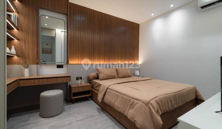 Rumah Bagus Kota Baru Parahyangan Lux FULL Furnished  2