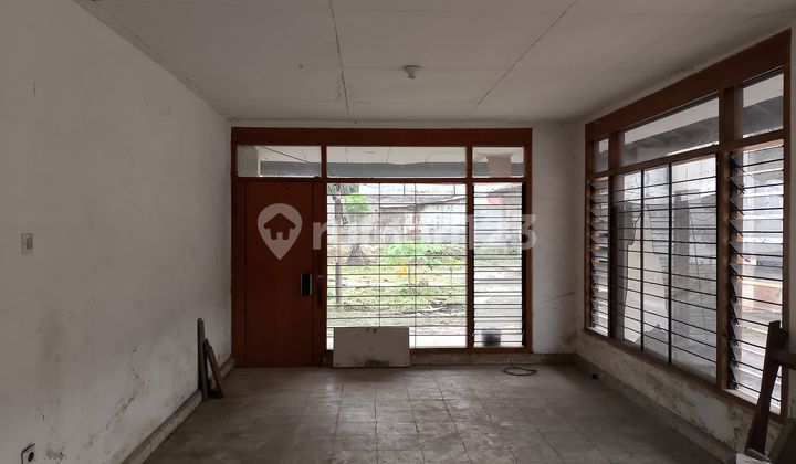 Kopo, Bandung For Sale Old Building 809m2 House and empty land 2