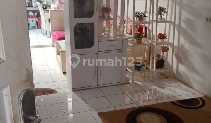 Affordable House Suitable for Boarding Houses Negotiable Until Completed in the Ikopin Complex, Jatinangor, Sumedang Affordable House Suitable for Boarding Houses Negotiable Until Completed in the Ikopin Complex, Jatinangor, Sumedang