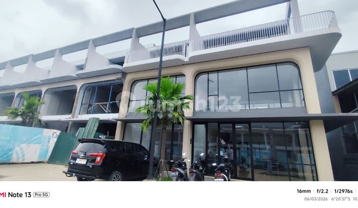 Near Toll Access, Near Tourist Attractions,