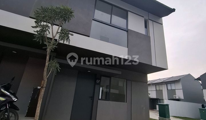 Rumah Siap Huni Rumah Bagus Viral Lippo Cikarang Sangat Strategis Dekat ke Tol dan Mall Promo DP Dibayarin dan Free Biaya2