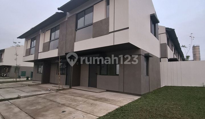 Ready-to-Occupy 3-Bedroom House with Back Area and Extra Land. For 5 Million, Own This Viral House Xyz in a Very Strategic Location.