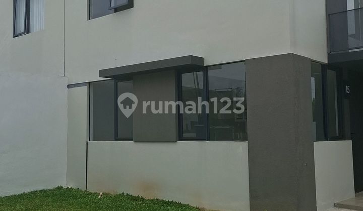 Ready to Occupancy, Hook House, 2 Floors, Down Payment Subsidy Available, Only Pay Booking Fee, Strategic Location Opposite Harpper Hotel Near Cibatu Toll Exit, Cluster Xyz Blu 2