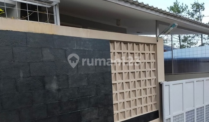 Minimalist house in Cipageran area, Pondok Bahagia complex Minimalist house in Cipageran area, Pondok Bahagia complex