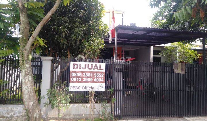 Jual Mendesak di Bawah Harga Pasar Rumah di Komplek Bumi  1