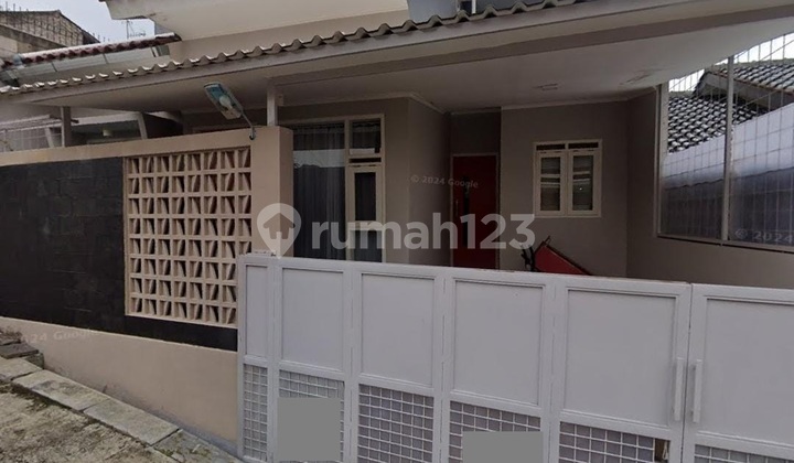 Minimalist house in Cipageran area, Pondok Bahagia complex 2