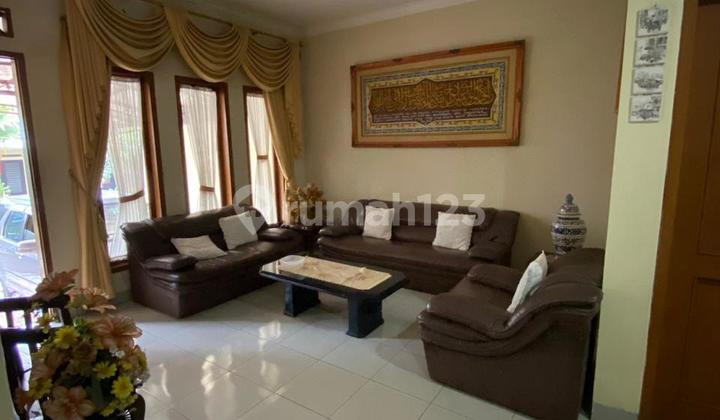 House near the stone mountain in Pasteur Sarijadi, Pesantren Road. 2