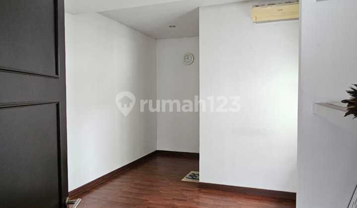 Semi-furnished ready-to-occupy house in Setra Duta Cemara 2