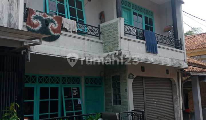House in Nata Endah Complex near Cihanjuang Grand Mosque
