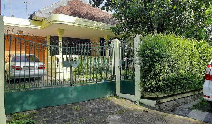 Dijual cepat Rumah antik dekat gasibu dan gedung sate bandung Dijual cepat Rumah antik dekat gasibu dan gedung sate bandung